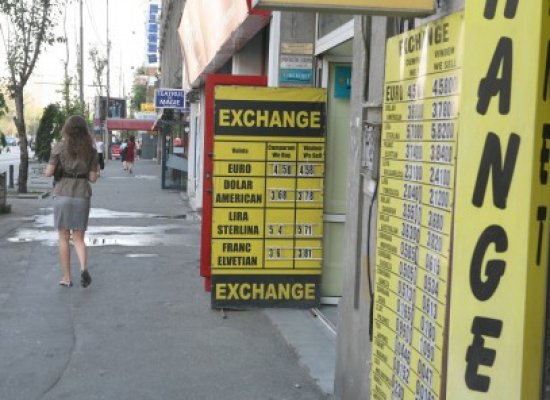 Cursul BNR, la maximul ultimelor 76 zile